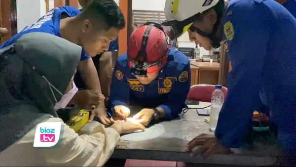 Lebaran Ke Rumah Teman, Gadis Ngawi Justru Potong Cincin Emas di Kantor Satpol-PPK Trenggalek