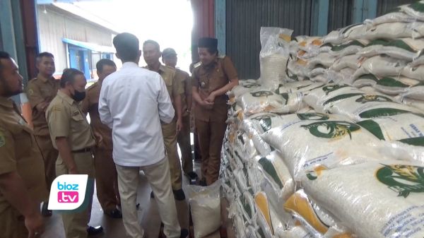 Operasi Pasar Selama Ramadhan Dinilai Ampuh Tekan Lonjakan Harga Beras di Trenggalek.jpeg