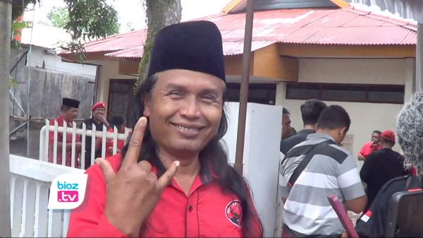 Loncat Partai, 1 Anggota Fraksi PKS 2 Periode Daftar Caleg Lewat PDI Perjuangan Trengalek.jpeg