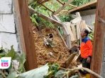 Rusak Parah Akibat Longsor, 3 Rumah dikosongkan