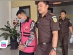 Dalam proses persidangan, jaksa menghadirkan 30 saksi untuk menguatkan dakwaan, termasuk perangkat desa