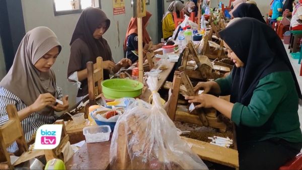 Gubernur Jawa Timur menetapkan UMK Trenggalek 2026 sebesar Rp 2.530.313,