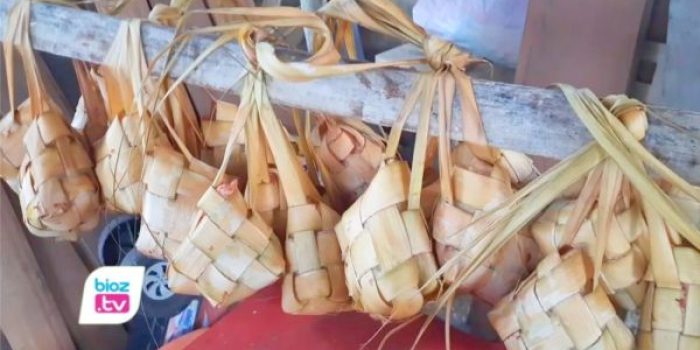 Catatan sejarah menunjukkan bahwa tradisi ketupat mulai populer sejak masa Sunan Kalijaga pada abad ke-15 hingga 16