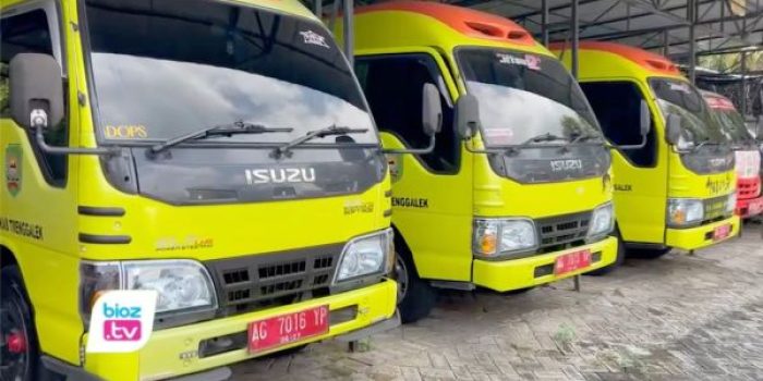 Bus Angkutan Pelajar Terparkir di Dishub Trenggalek