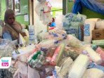 Lonjakan harga plastik hingga 50 persen di Trenggalek belum menunjukkan tanda-tanda turun