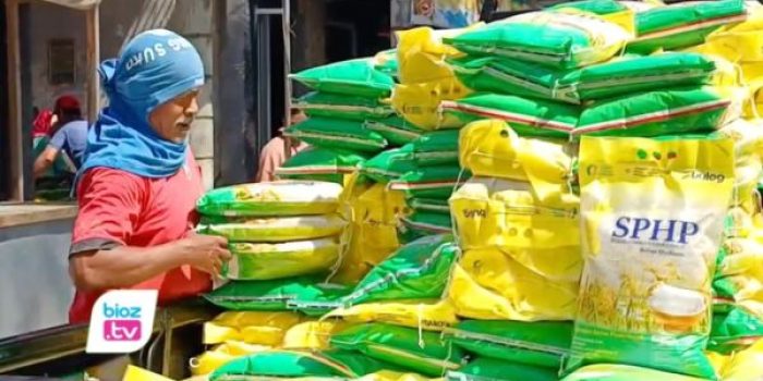 Perum BULOG Tulungagung menggelontorkan hampir 1.000 ton beras SPHP ke Trenggalek hingga Juni 2026.