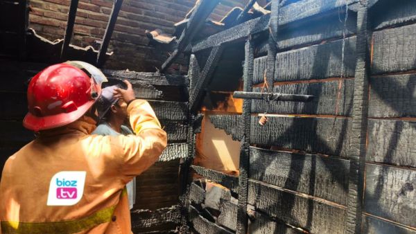 Kebakaran hebat melanda dapur rumah warga Desa Sawahan, Watulimo, Trenggalek