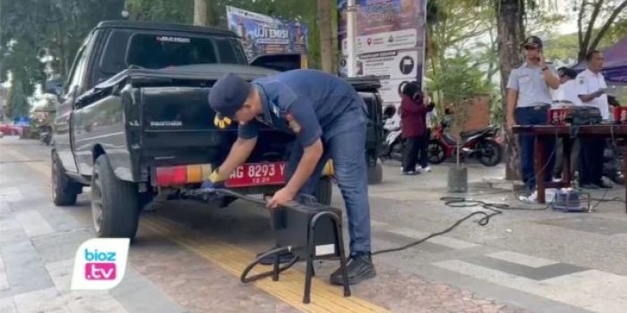 Tiga kendaraan dinas pelat merah melampaui ambang batas gas buang.