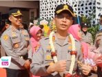 AKBP Rizky Tri Putra Erryka Resmi Pimpin Polres Trenggalek, Pertama Tugas Mengaku Terkesan AKBP Rizky Tri Putra resmi menjabat Kapolres Trenggalek menggantikan AKBP Ridwan Maliki