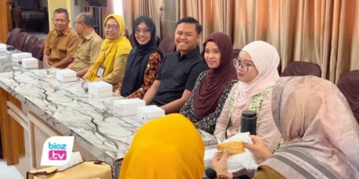 Kementerian Transmigrasi menunjuk empat sarjana muda asal Trenggalek untuk mengawal Program Transmigrasi Patriot di Kalimantan dan Papua guna mendongkrak ekonomi lokal