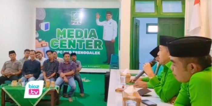 Hari Fraksi PKB Trenggalek ke-10 kebanjiran curhatan pelaku UMKM, pemilik bengkel, dan perangkat desa.
