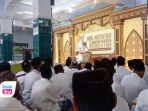 Sebanyak 2.700 jemaah memadati Ponpes Darussalam Jajar Trenggalek untuk mengikuti Baiatan Tarekat Syadziliyah ke-18