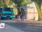 Satpol PP Trenggalek menyisir lapak PKL di bahu Jalan Brigjen Soetran