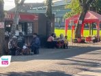 Semakin Menjamur, Satpol PP Baru Siapkan Penertiban Pedagang di Bahu Jalan Soetran Satpol PP Trenggalek memastikan akan menertibkan pedagang di bahu Jalan Brigjen Soetran.