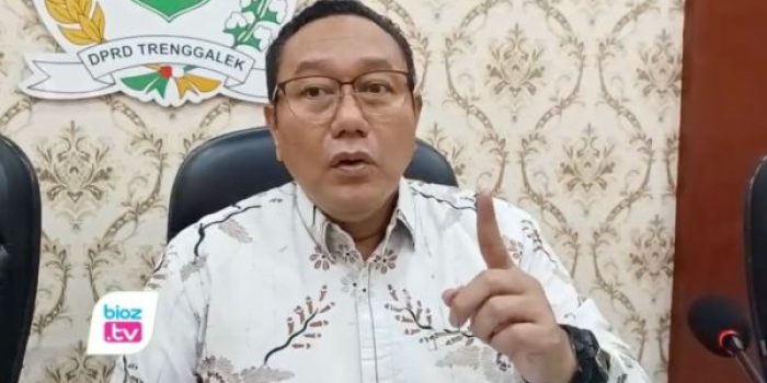 Komisi II DPRD Trenggalek mengkritik rencana belanja peralatan dan mesin Rp32 miliar dalam KUA-PPAS 2027.