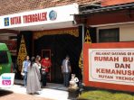 Berkah HUT ke-81 RI di Rutan Trenggalek 168 Napi Terima Remisi, 6 Orang Langsung Bebas Sebanyak 168 warga binaan Rutan Trenggalek menerima remisi HUT ke-81 RI.