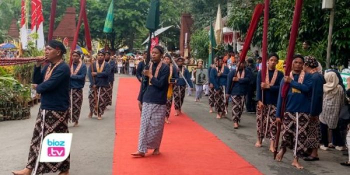 Bupati Trenggalek mengungkap alasan memilih lakon Wahyu Makutha Rama dalam pagelaran wayang kulit Hari Jadi ke-832.