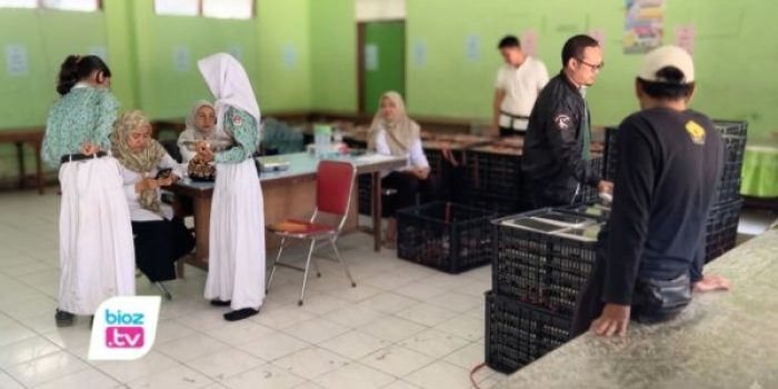 Ratusan siswa SMPN 1 Trenggalek mengeluh mules usai menyantap menu MBG.