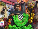 Dua Lapak UMKM FJTT 2026 di Alun-Alun Trenggalek Dibobol Maling, Aksi Terekam CCTV Dua lapak UMKM pada Festival Jaranan Trenggalek (FJTT) 2026 di Alun-Alun Trenggalek dibobol pada siang hari.