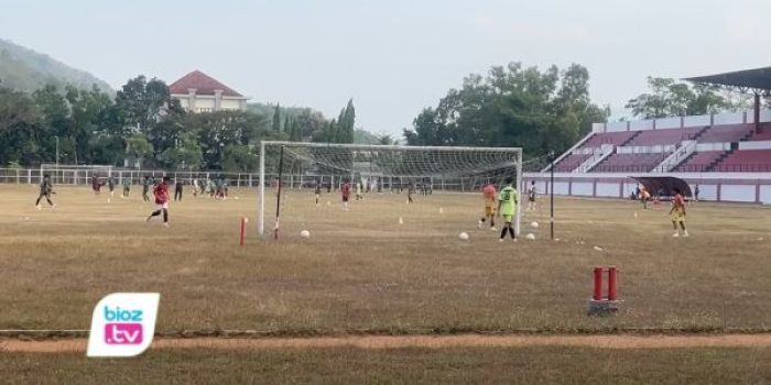 Pemkab Trenggalek menetapkan tarif sewa lapangan milik daerah Rp1.500 per meter persegi per hari untuk pemakaian hingga 30 hari