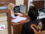Utang Bank dan Judi Online Bisa Naikkan Desil Warga, Dinsos Trenggalek Jelaskan Pengaruhnya Utang bank dan perjudian online memengaruhi peringkat desil warga di DTSEN