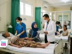 Sebanyak 17 warga Trenggalek mengalami keluhan usai mengikuti hajatan aqiqah (Foto Iustrasi AI)