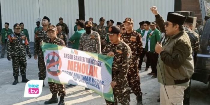 Ansor-Banser Trenggalek mendesak pengelola gerai miras di Ruko Jaas, Jalan Hayam Wuruk,