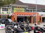 Diduga Terkait Insiden Hajatan Kedunglurah, Pemuda 19 Tahun Masih Dirawat di RSUD Trenggalek Pasien berusia 19 tahun asal Kedunglurah masih dirawat di RSUD dr. Soedomo Trenggalek