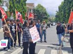 GMNI Trenggalek Beri Rapor Merah Prabowo-Gibran, Soroti Kemunduran HAM dan Demokrasi GMNI Trenggalek menilai dua tahun pemerintahan Prabowo-Gibran gagal melindungi HAM.