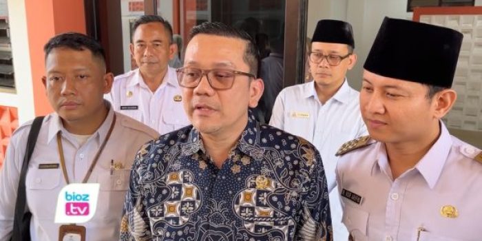 Ombudsman RI meminta masyarakat melaporkan dugaan maladministrasi pelayanan publik dengan menyertakan fakta