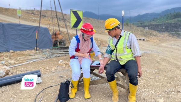 Progres fisik Bendungan Bagong Trenggalek pada paket 1, 2, dan 3 mencapai 85 persen. Pengawasan K3L juga terus diperkuat.