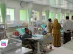 Pasien Cuci Darah di Trenggalek Tak Hanya Lansia, Usia 15 Tahun Sudah Jalani Hemodialisis RSUD dr. Soedomo Trenggalek pernah menangani pasien hemodialisis berusia 15 tahun.